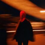 Czas na kolejną odsłonę vermilion — nadchodzącego coraz większymi krokami nowego albumu od imasleep. Dajcie się zabrać w tę hipnotyzującą podróż przez dźwięki utworu nausea!